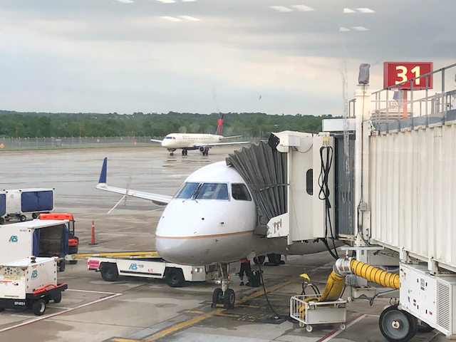 United Airlines N640RW 2018-05-22
